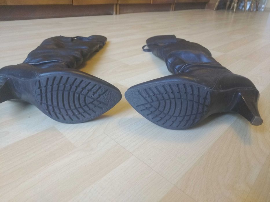 Продам женские зимние сапоги