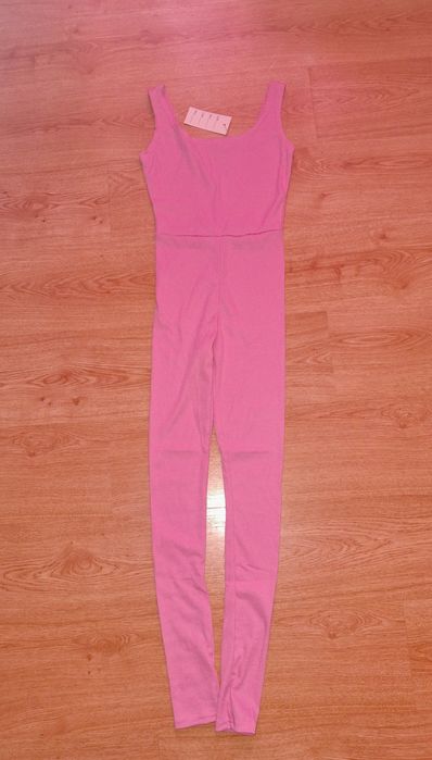 Ромпер в рубчик рожевого нічного коляру розмір ххс краще на ріст 150