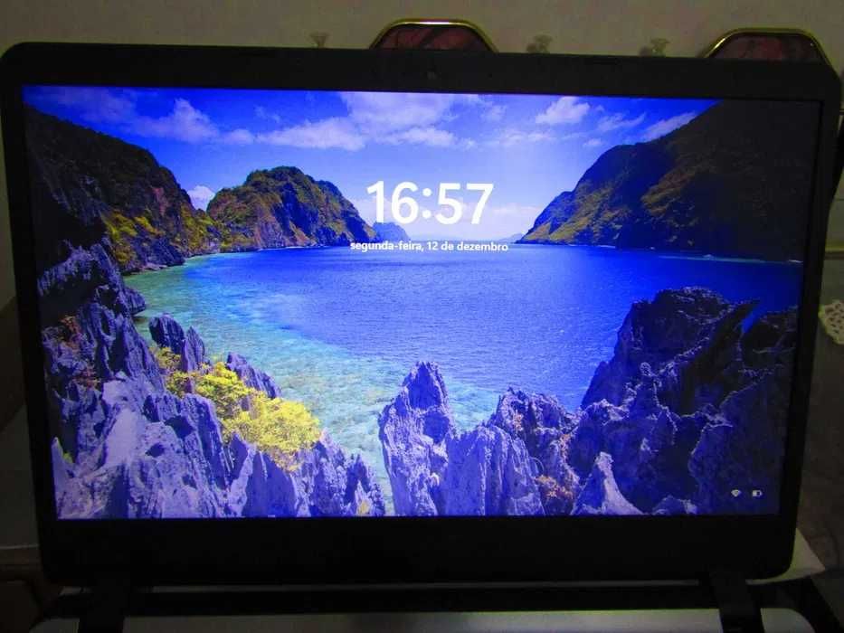 Portátil Asus VivoBook  - Disco 1TB
