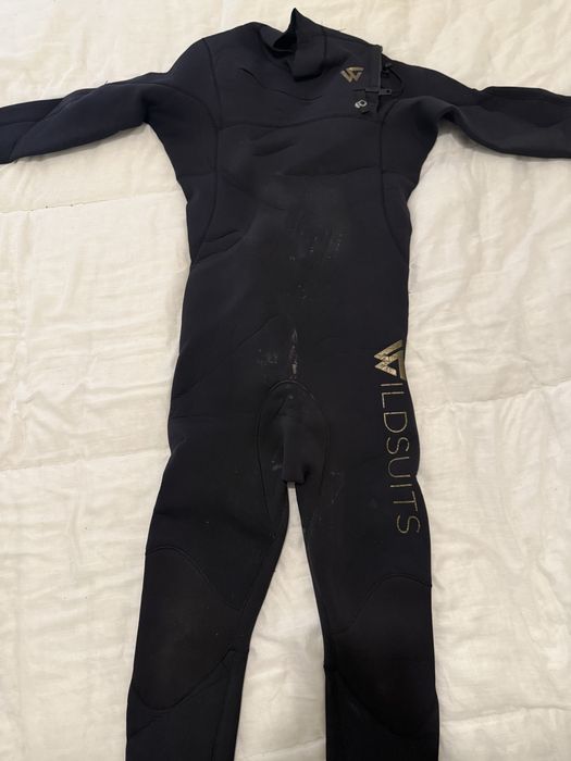 Fato de surf Wild Suits 4.3 tamanho M com uso