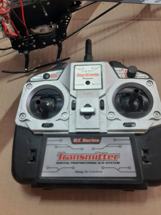 Гелікоптер на радіокеруванні Lishitoys Phantom 6010.