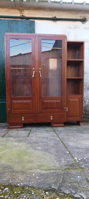 Móvel de sala/cristaleira. Preço de saldo