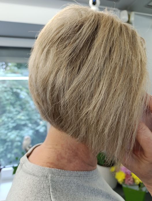 Послуги перукаря на дому, стрижки, фарбування брів