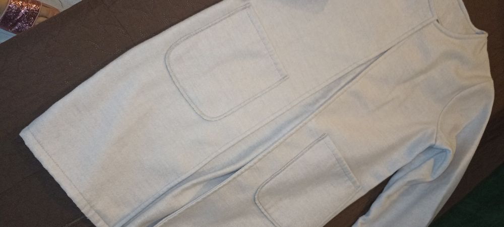 Sprzedam plaszcz damski kolor szary