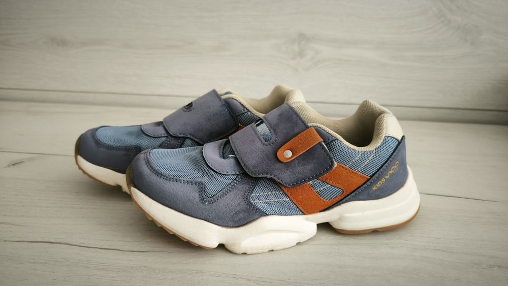 Кросівки Kids vico 35 розмір