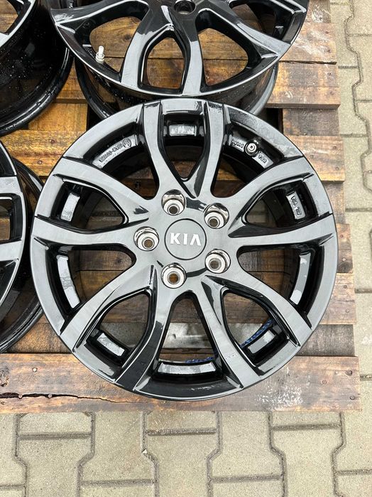5x114,3 6,5j x 16" et 42,5 KIA OE jak nowe komplet alufelgi z TPMS