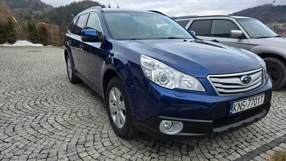Subaru Outback Outback 3.6 H6 salon Polska