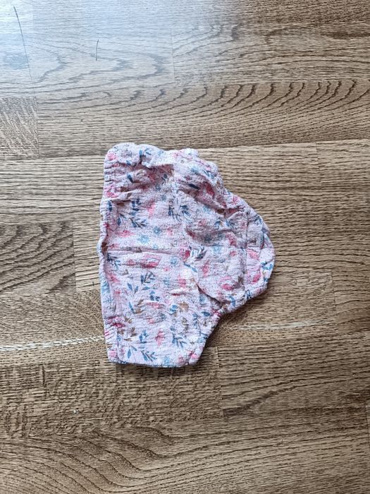 Zara Mini spodenki á la majtki r. 9-12 miesięcy