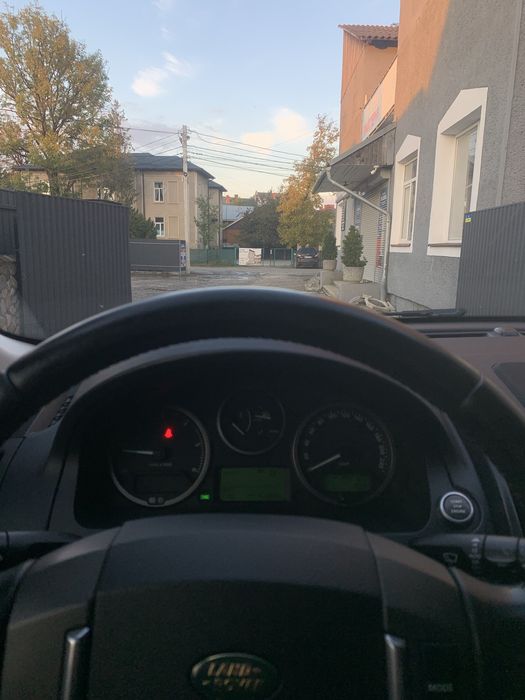 Land rover frelender 2