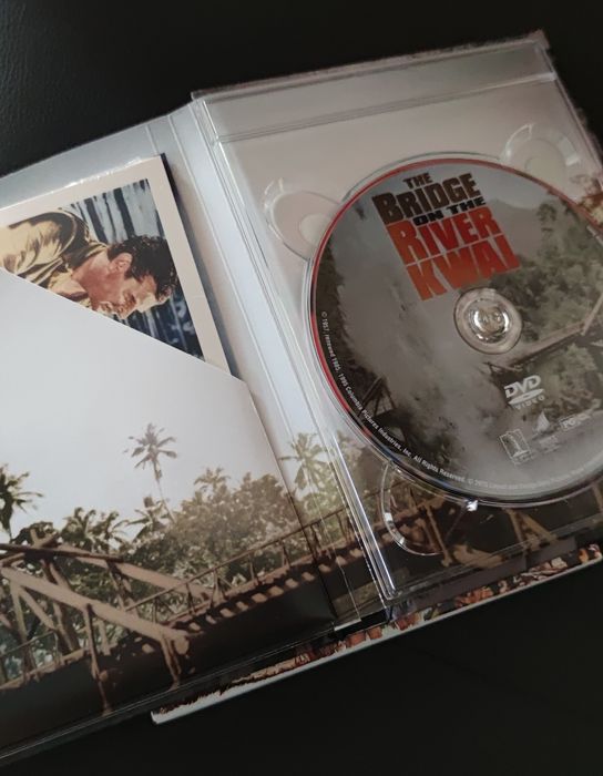 A Ponte do Rio Kwai - Edição Limitada Digibook - Blu-ray