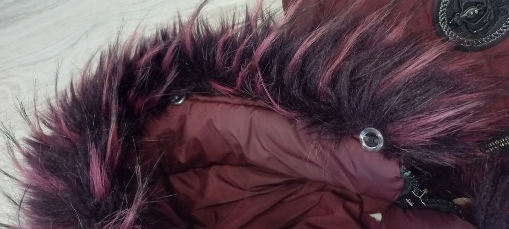 Зимова бордова куртка 152р