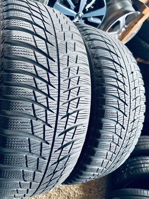 Шини Резина Зимові  205 55 16 Bridgestone Blizzak LM001  2шт