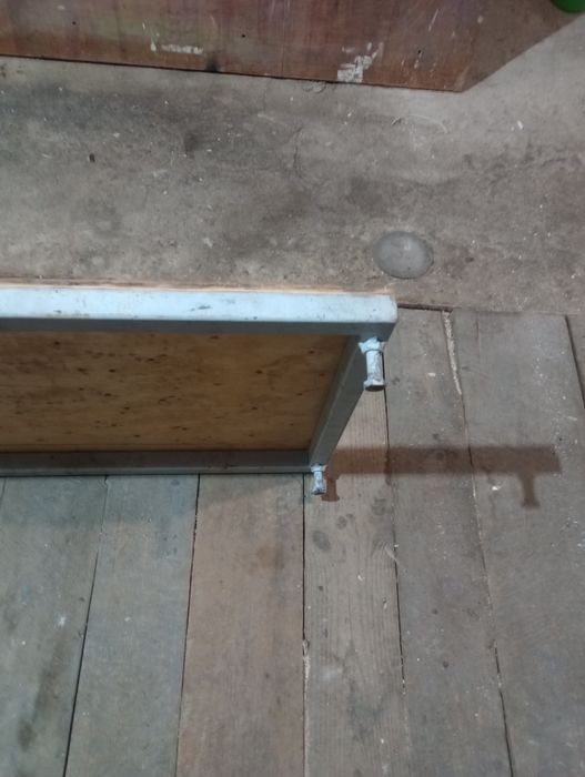 Rusztowanie na schody, kamienny dywan, terakota