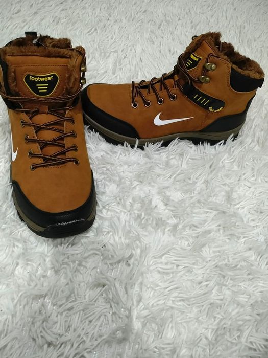 Buty męskie zimowe