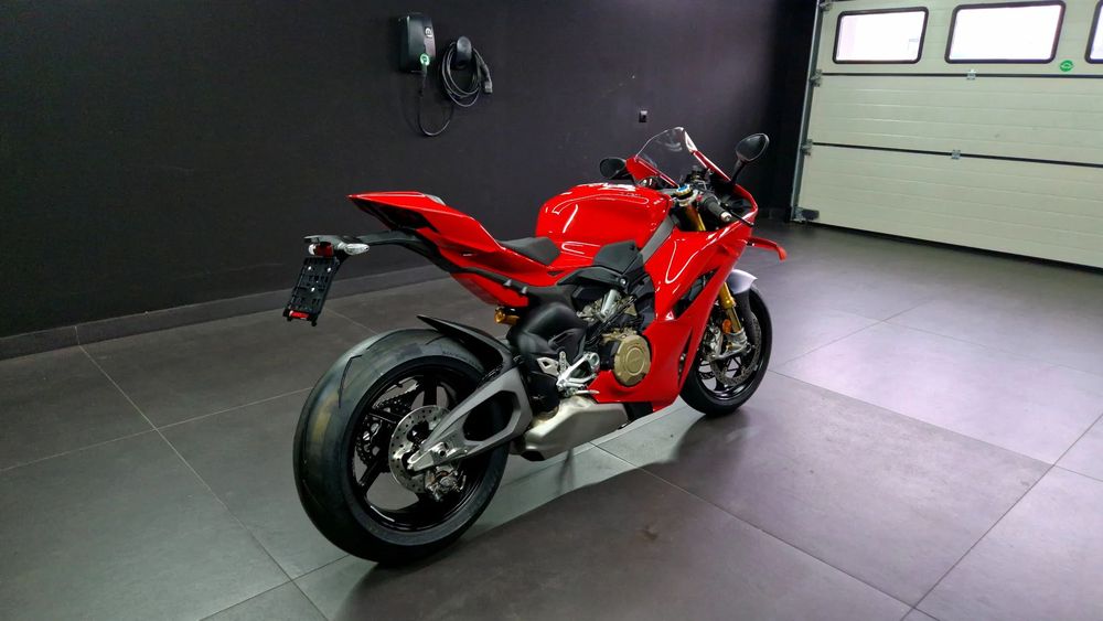 Ducati Panigale V4S