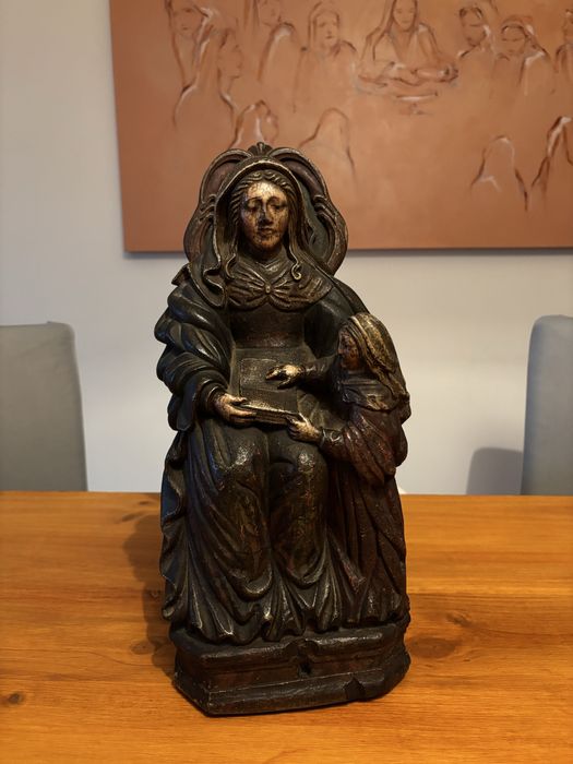 Santa Ana em madeira trabalhada