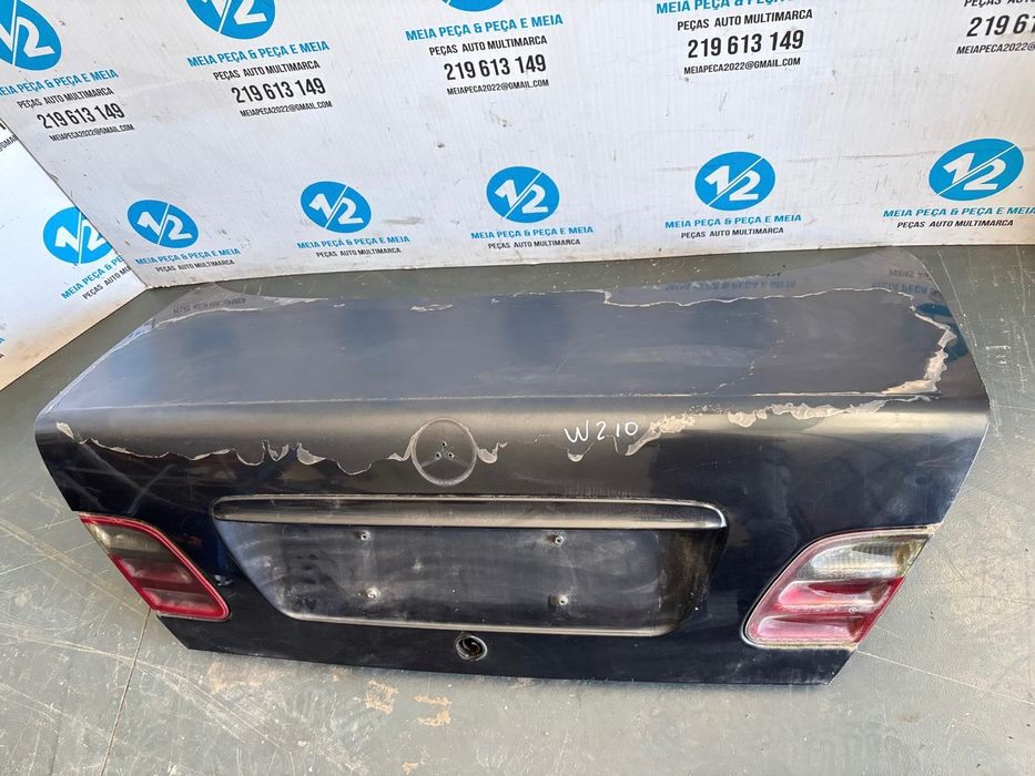 Tampa da Mala Mercedes W210 carro
