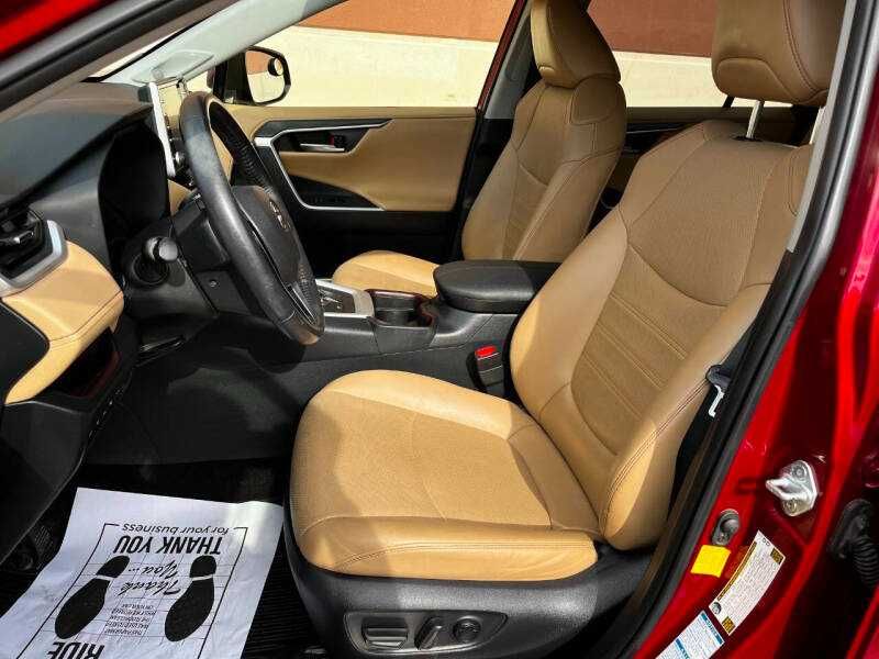 2019 Toyota RAV4 Hybrid Limited