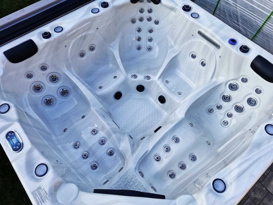 Jacuzzi ogrodowe całoroczne SPA wanna z hydromasażem BALBOA Wrocław