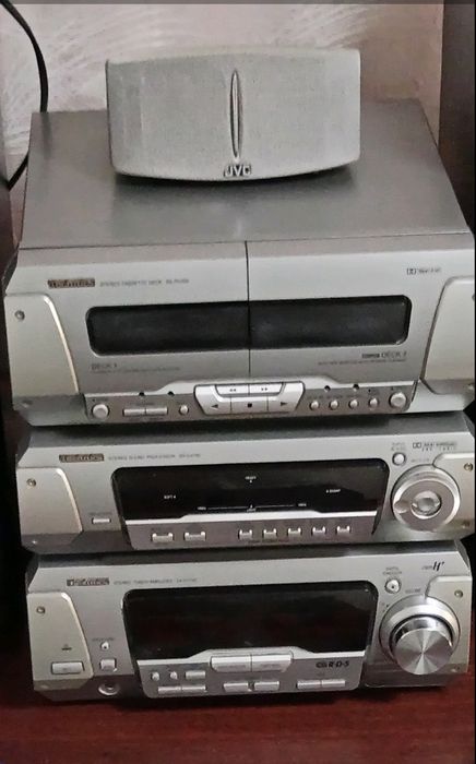 Продам у дуже гарному стані музичний центр Технікс SH-EH790JapanTokio.