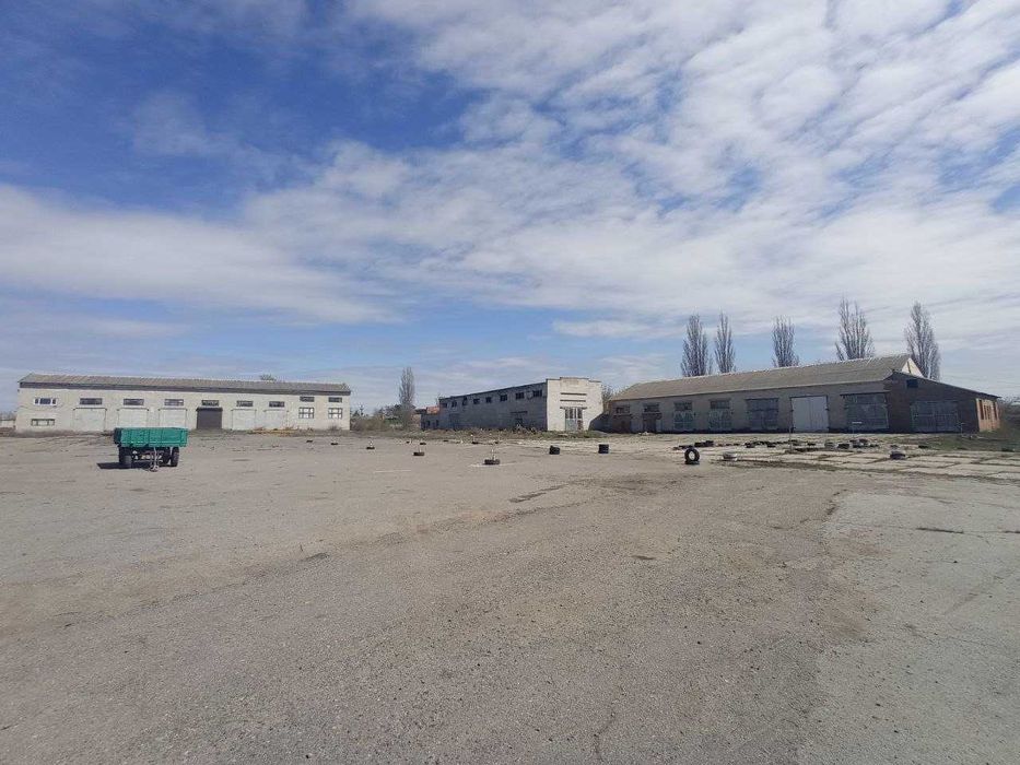 Продаж складських, виробничих приміщень висота7м асфальт 2га залізниця