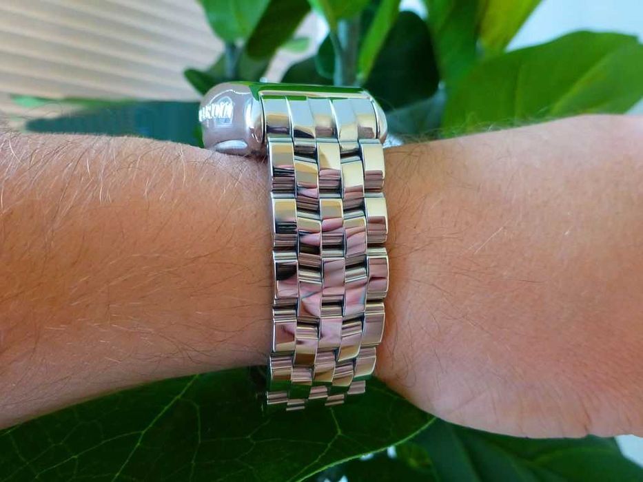 Ulysse Nardin Gigante. Крупные.