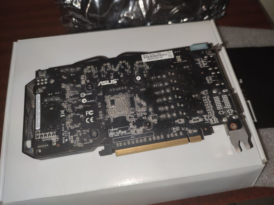 Відеокарта Asus radeon r9 270, не робоча!!
