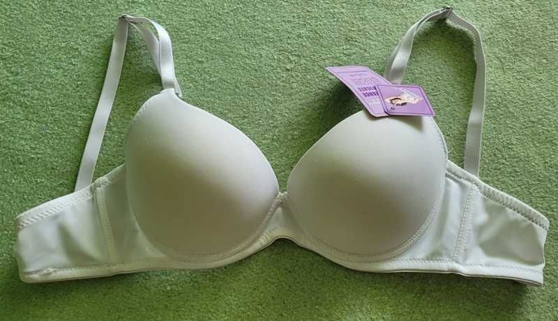 Бюстгальтер  Reality  білий  новий