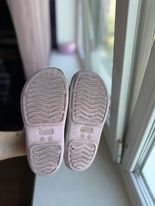 Крокси сандалі crocs