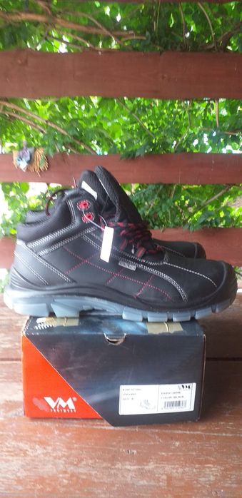 Nowe buty robocze