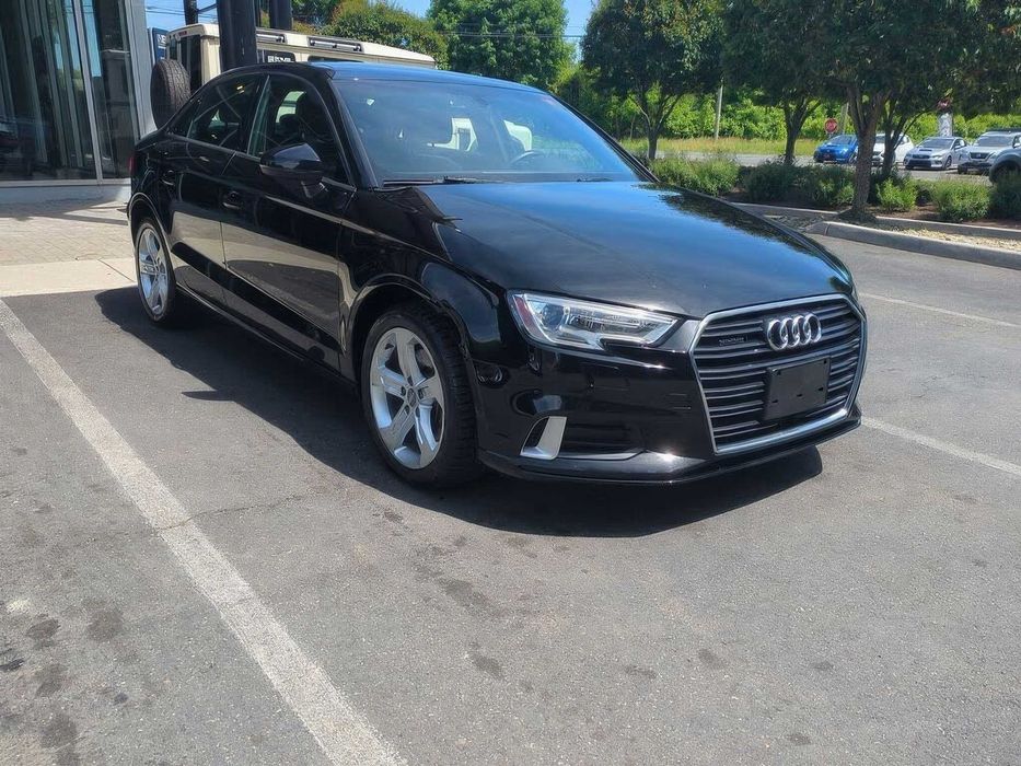 Audi A3      2018