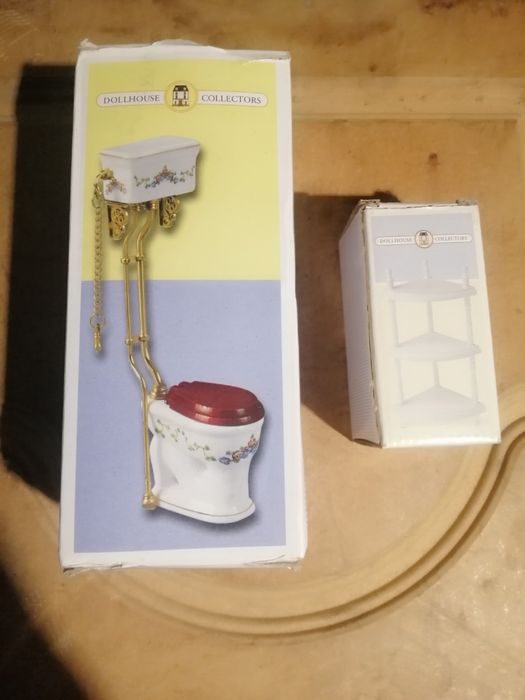 Меблі в мініатюри будинок мрії