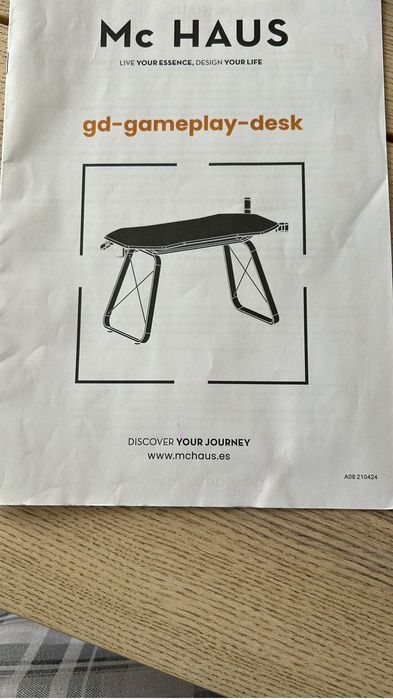 Game play desk semi nova