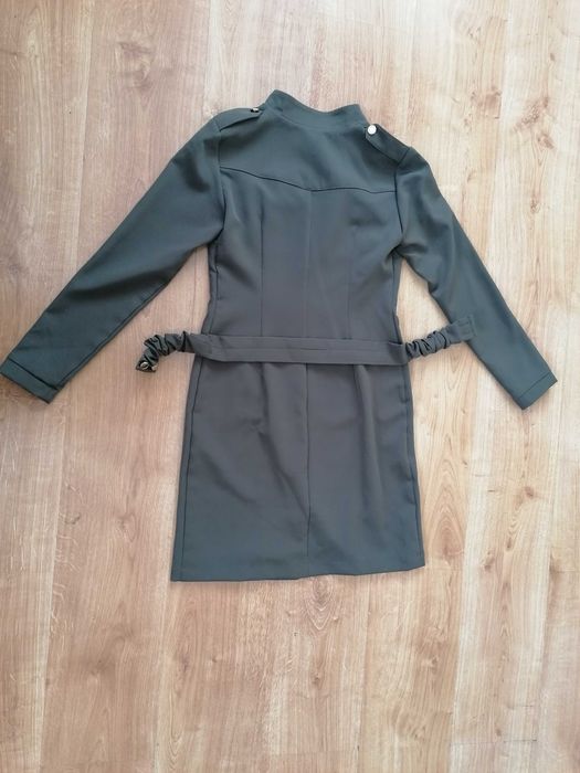 Sukienka szmizjerka w stylu Militarnym by Oh la la r. 36/ S