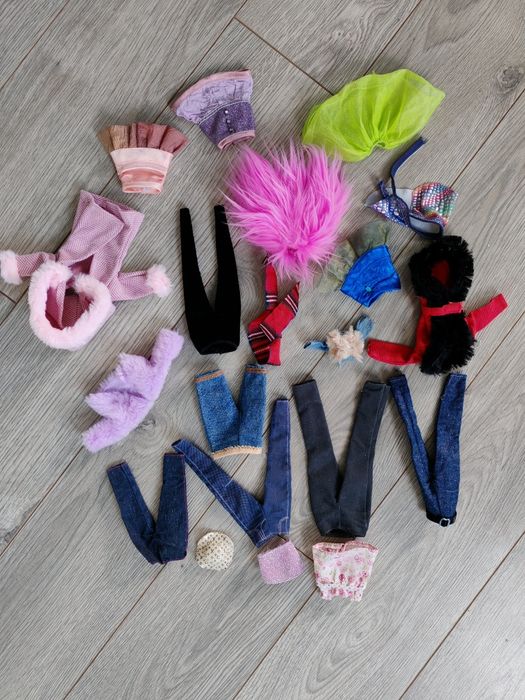 Barbie i inne z dodatkami, zestaw