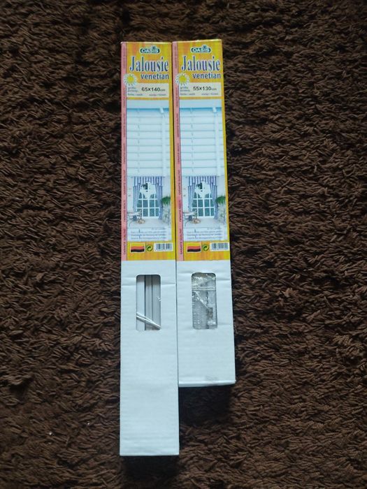 Горизонтальні пластикові жалюзі білі /світло-сірі/ 55 на 130/65 на 140