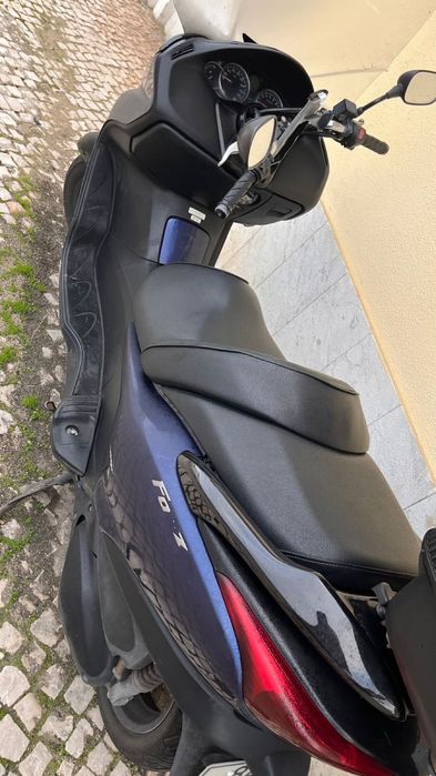 Vendo Honda Forza 250
