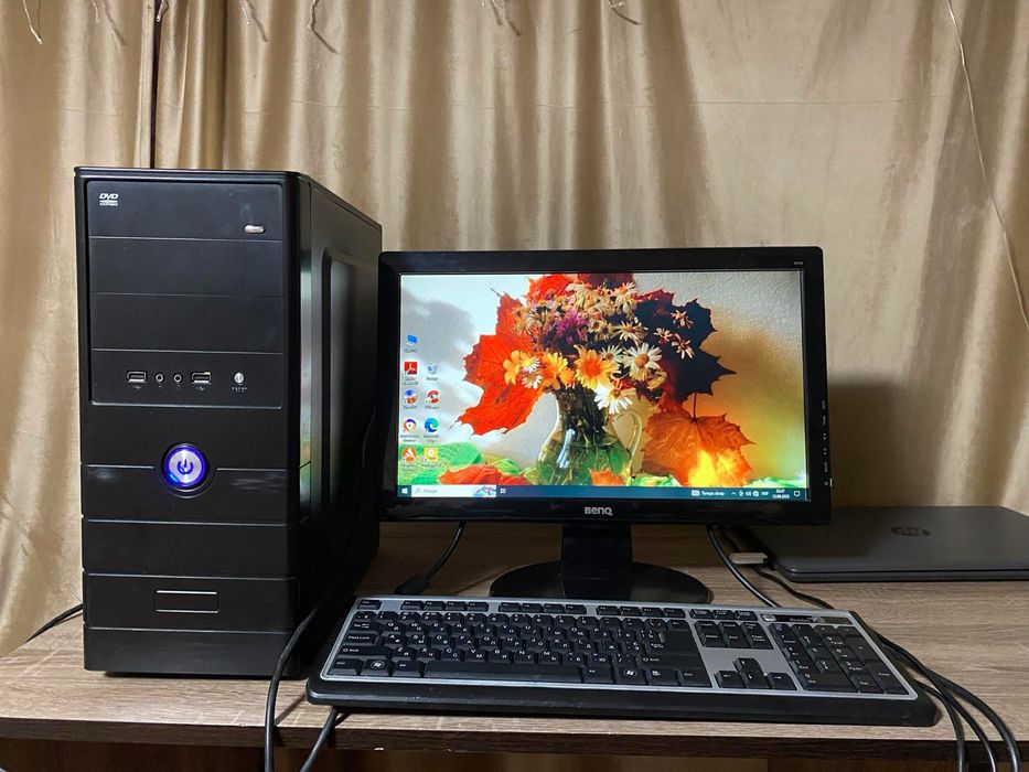 Системний блок + екран