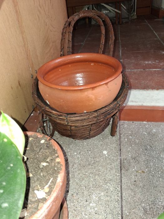 Floreira em verga com vaso