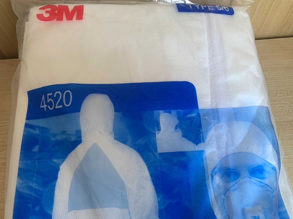 Защитный комбинезон 3М™ 4520