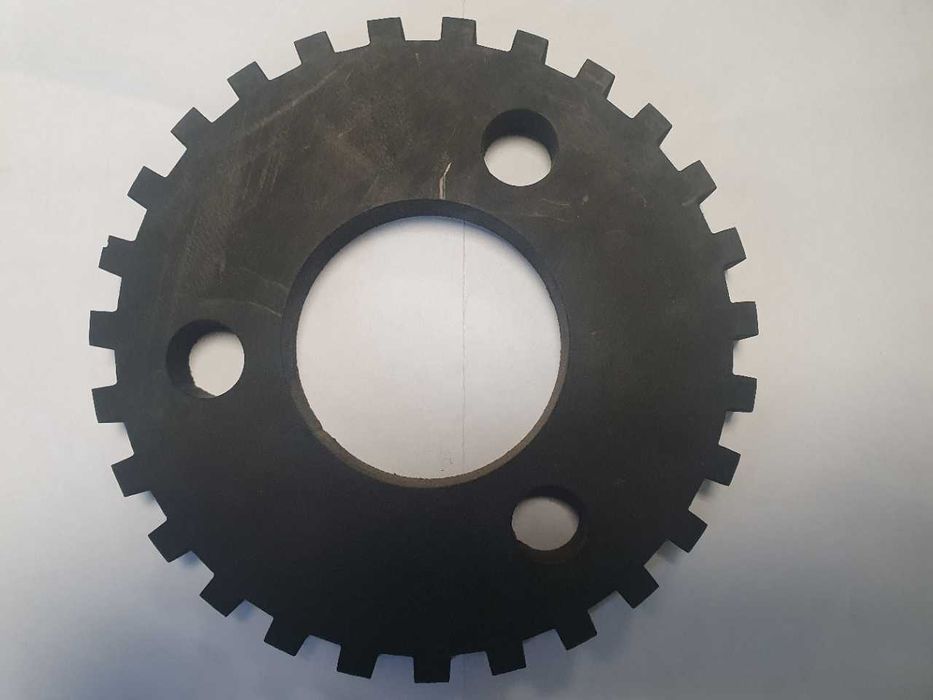 Cięcie wodą stali, szkła, kamienia, gumy. Gięcie blach