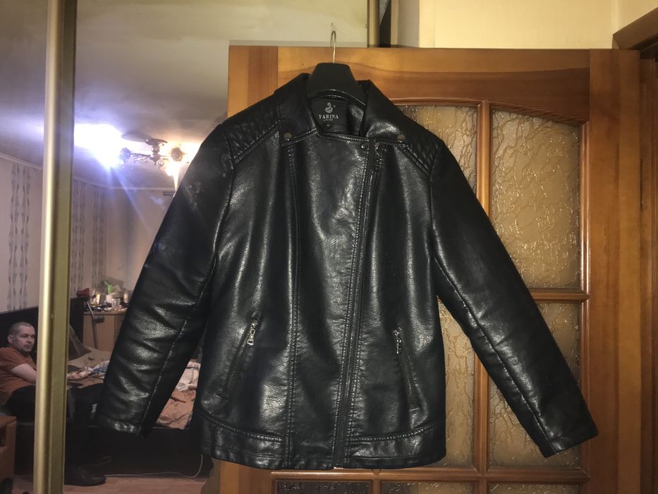 Продам куртку кожа