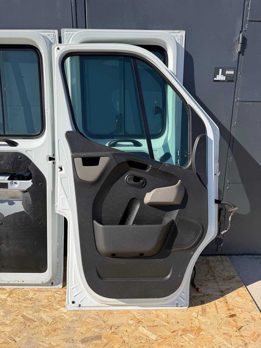 Двери Рено Мастер 3 передние дубль кабина Movano Master 10+ розборка
