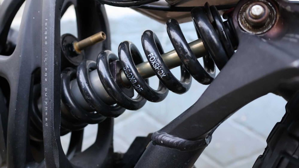 Деребан, разборка велосипеда Specialized Demo 9 DH