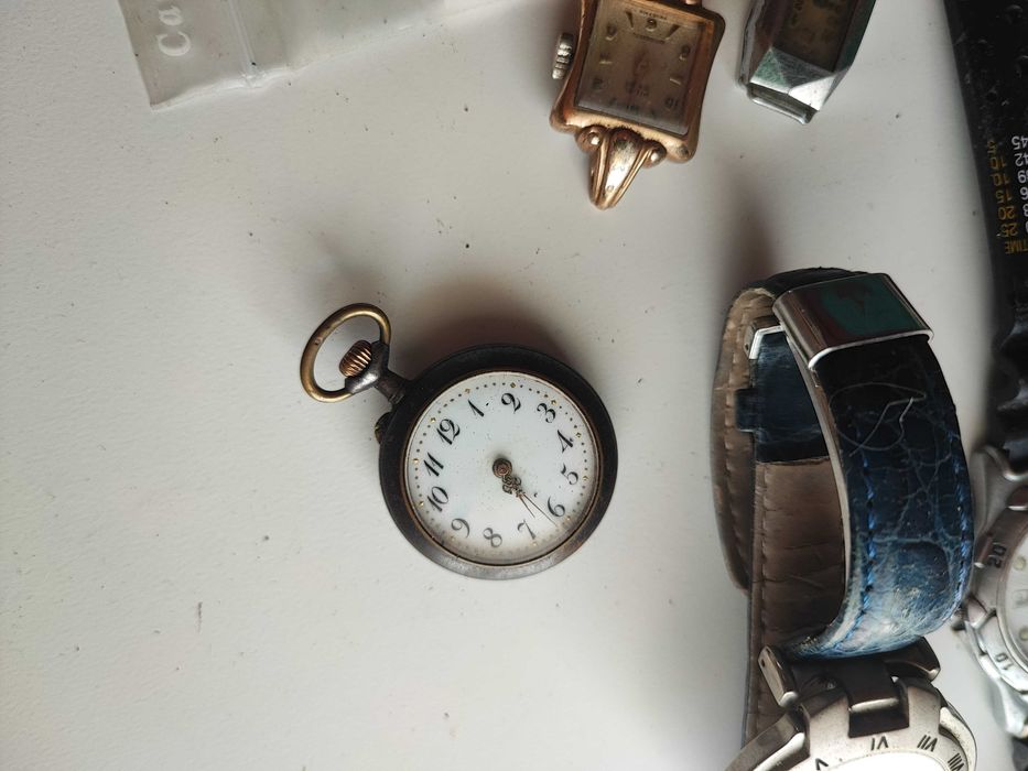 Lote de relógios para peças ou reparação