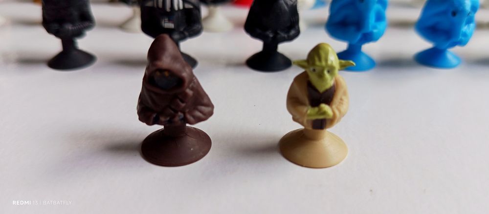 Conjunto 38 mini figurinhas filme triologia Star Wars Guerra Estrelas