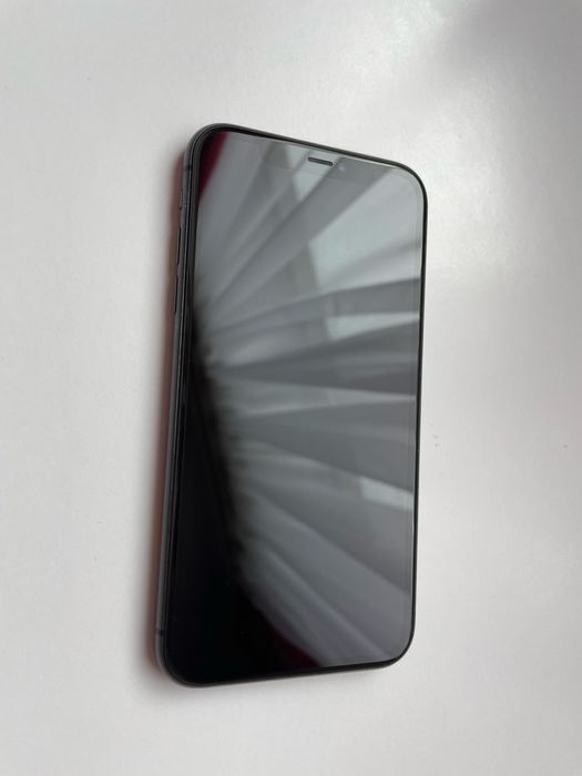 Продам Айфон 11 128gb
