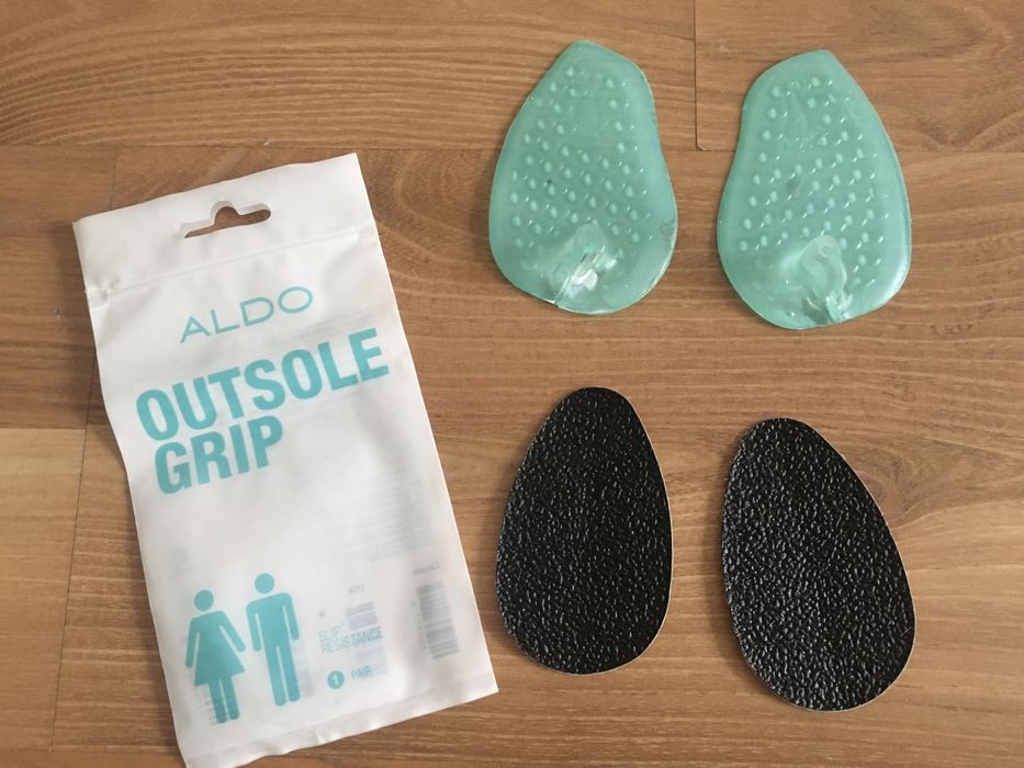 Wkładki żelowe do japonek i antypoślizgowe naklejki na podeszwę