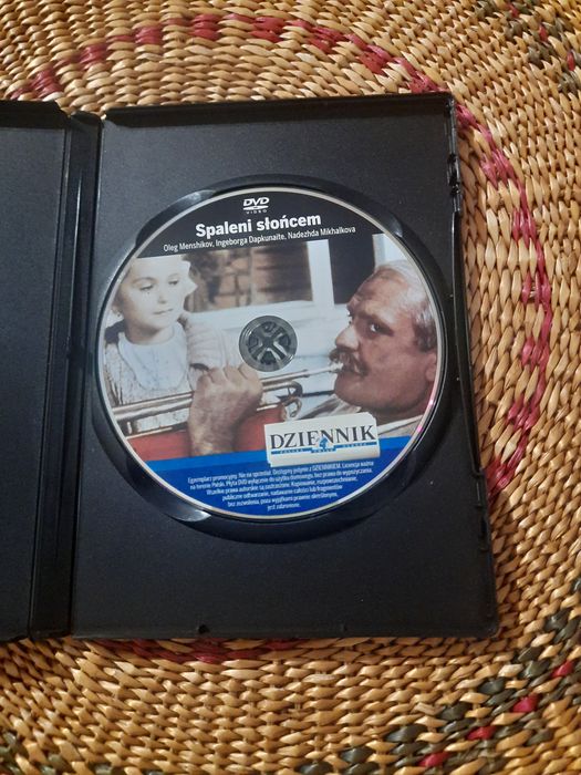DVD z filmem Spaleni slońcem