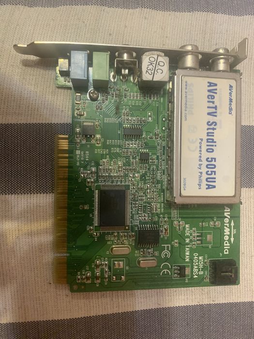 ТВ-тюнер AVerMedia AVerTV Studio 505UA